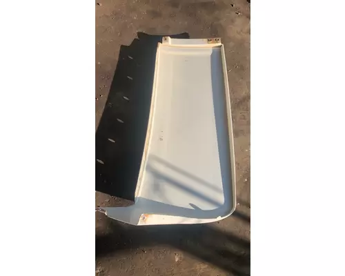 VOLVO VNL780 Side Fairing