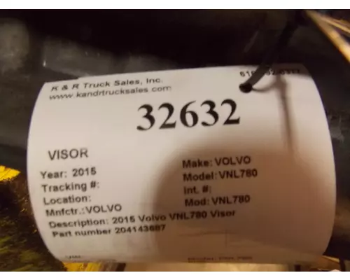 VOLVO VNL780 Visor