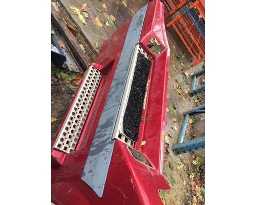 VOLVO VNL78 Side Fairing