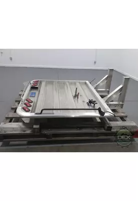 VOLVO VNL840 8911 roof rack