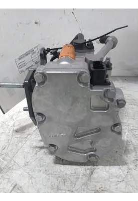 VOLVO VNL840 Air Conditioner Compressor
