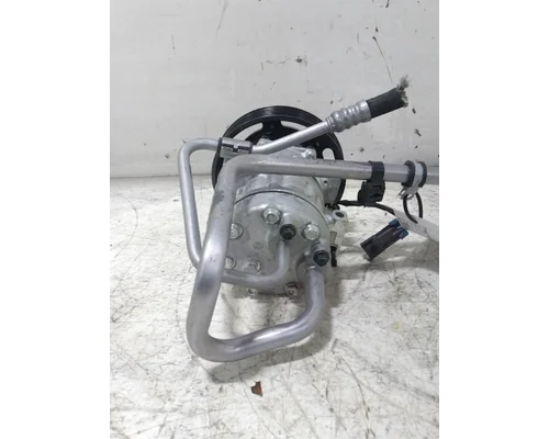 VOLVO VNL840 Air Conditioner Compressor