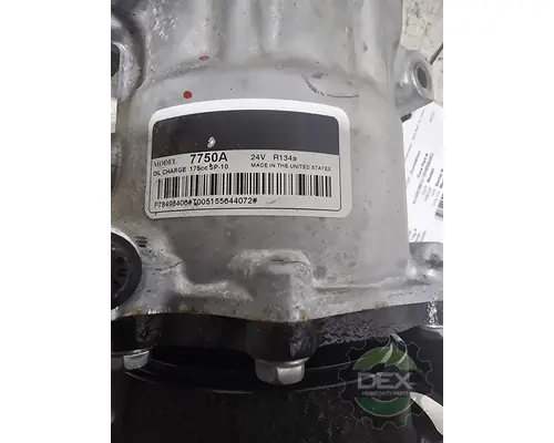 VOLVO VNL840 Air Conditioner Compressor