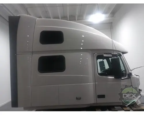 VOLVO VNL840 Cab
