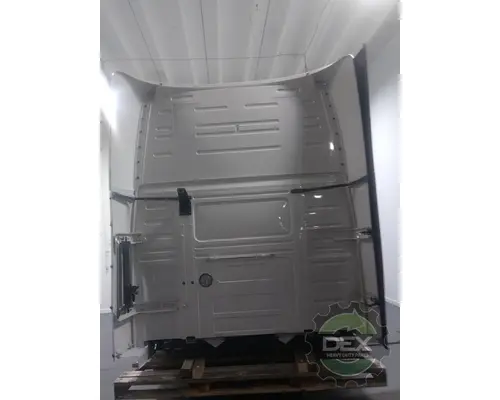 VOLVO VNL840 Cab