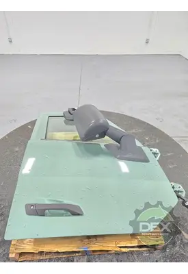 VOLVO VNL840 Door Assembly, Front