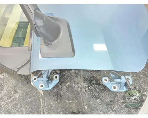 VOLVO VNL840 Door Assembly, Front