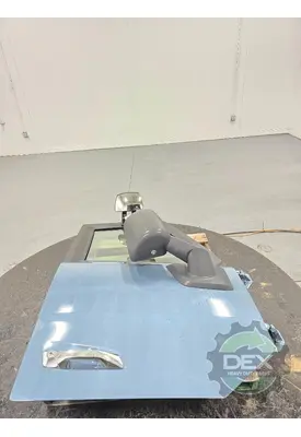 VOLVO VNL840 Door Assembly, Front