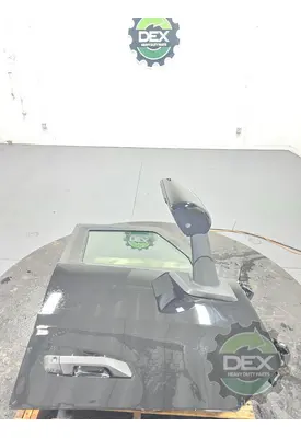 VOLVO VNL840 Door Assembly, Front