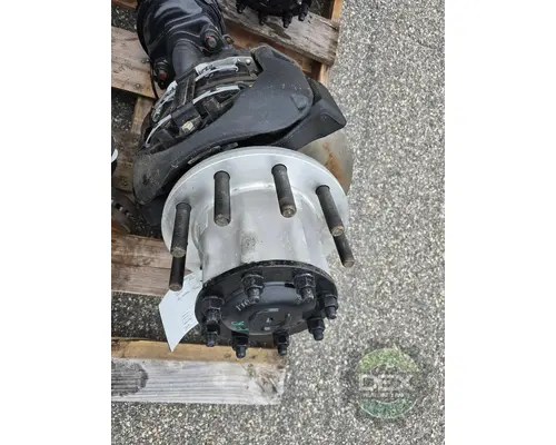 VOLVO VNL840 Hub