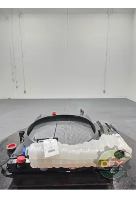 VOLVO VNL840 Radiator