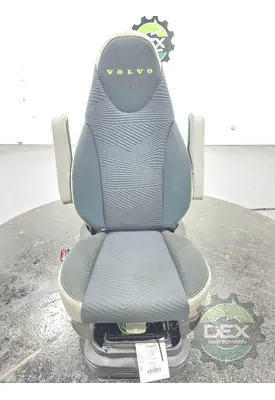 VOLVO VNL840 Seat, Front