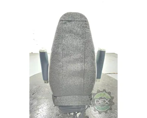 VOLVO VNL840 Seat, Front