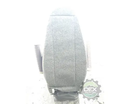 VOLVO VNL840 Seat, Front