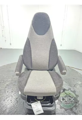 VOLVO VNL840 Seat, Front