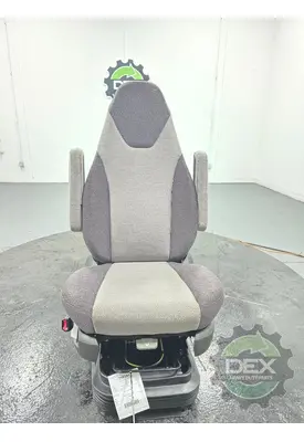 VOLVO VNL840 Seat, Front