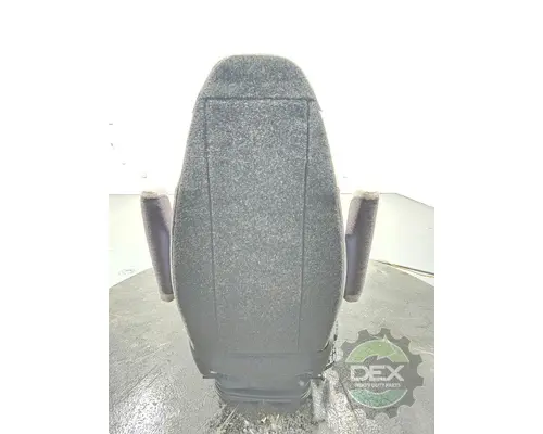 VOLVO VNL840 Seat, Front