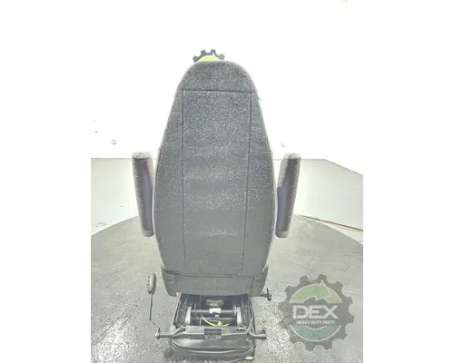 VOLVO VNL840 Seat, Front