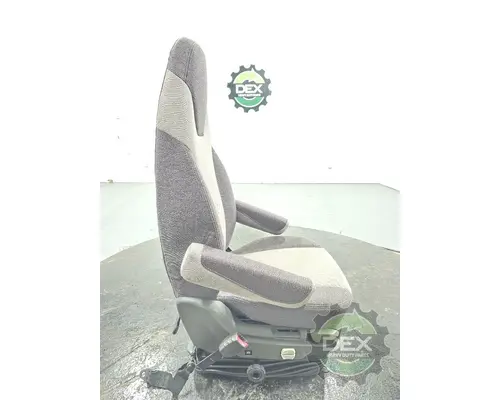 VOLVO VNL840 Seat, Front