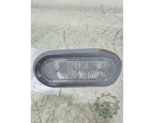 VOLVO VNL840 Tail Lamp