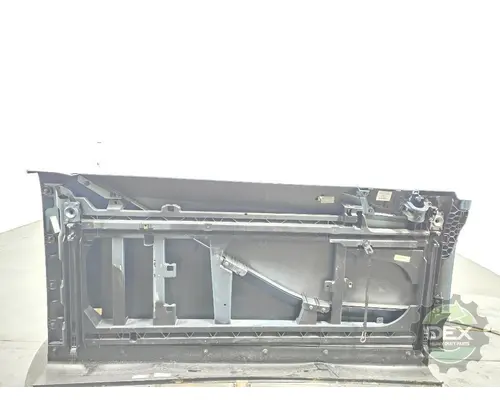 VOLVO VNL860 1644 bulb socket