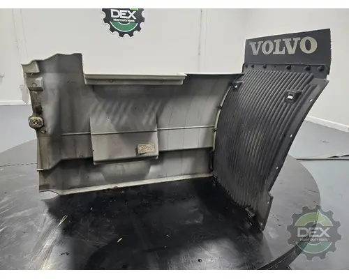 VOLVO VNL860 1644 bulb socket