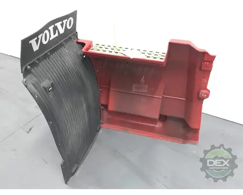 VOLVO VNL860 8916 chassis fairings