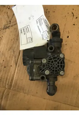 VOLVO VNL860 944 ABS Valves