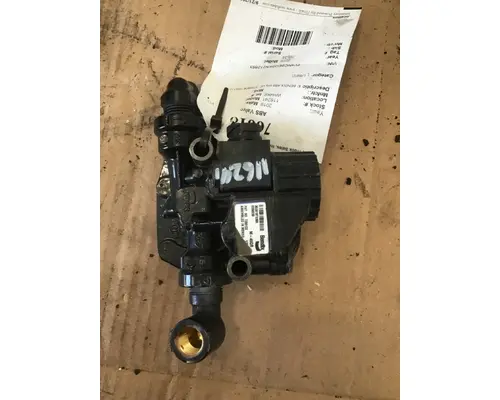 VOLVO VNL860 944 ABS Valves