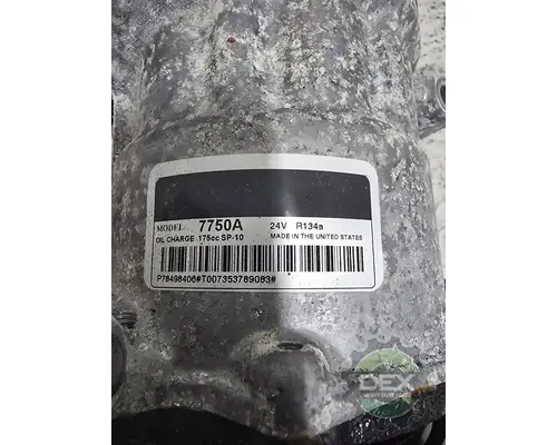 VOLVO VNL860 Air Conditioner Compressor