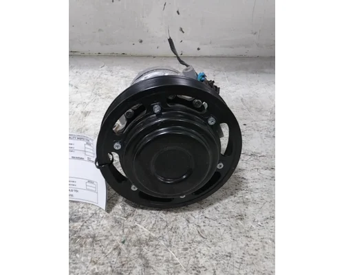 VOLVO VNL860 Air Conditioner Compressor