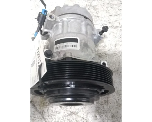 VOLVO VNL860 Air Conditioner Compressor