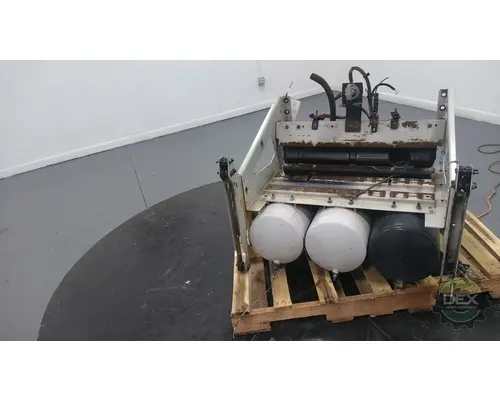 VOLVO VNL860 Battery Box