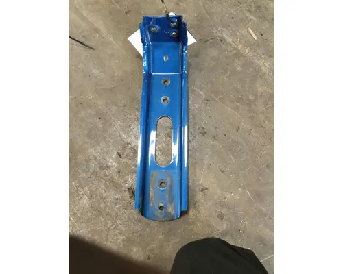 VOLVO VNL860 Brackets, Misc.