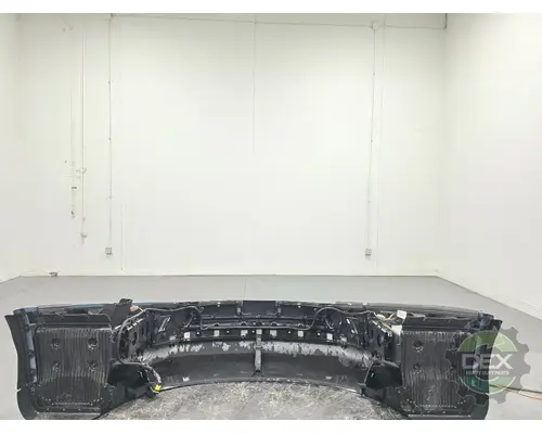 VOLVO VNL860 Bumper Assembly, Front