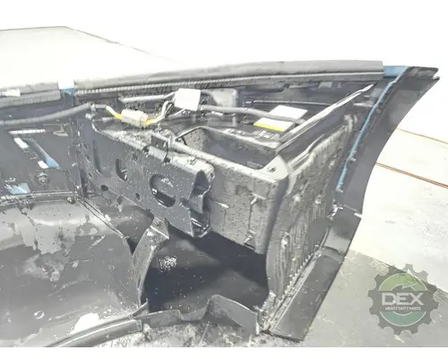 VOLVO VNL860 Bumper Assembly, Front