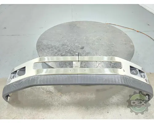 VOLVO VNL860 Bumper Assembly, Front