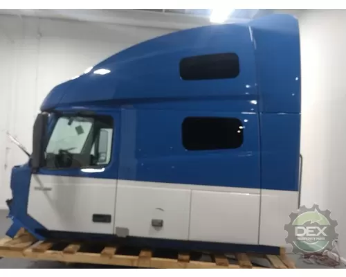 VOLVO VNL860 Cab