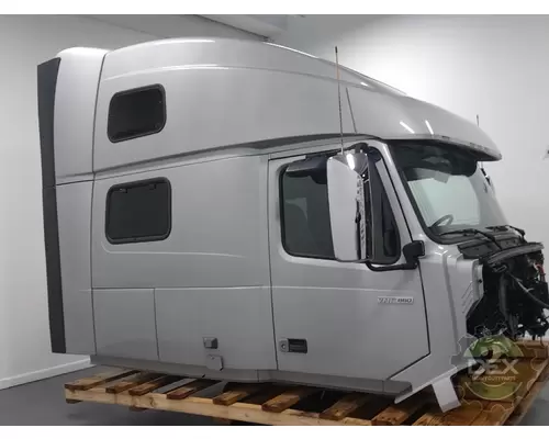 VOLVO VNL860 Cab