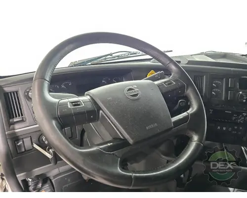 VOLVO VNL860 Cab