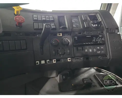 VOLVO VNL860 Cab