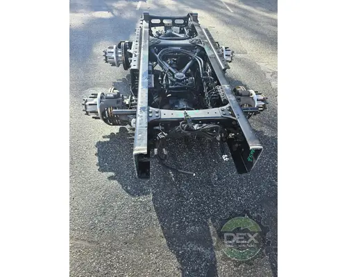 VOLVO VNL860 Cutoff Assembly (Housings & Suspension Only)