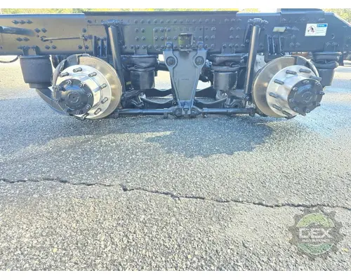 VOLVO VNL860 Cutoff Assembly (Housings & Suspension Only)
