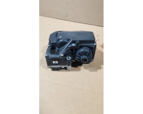 VOLVO VNL860 DEF Pump