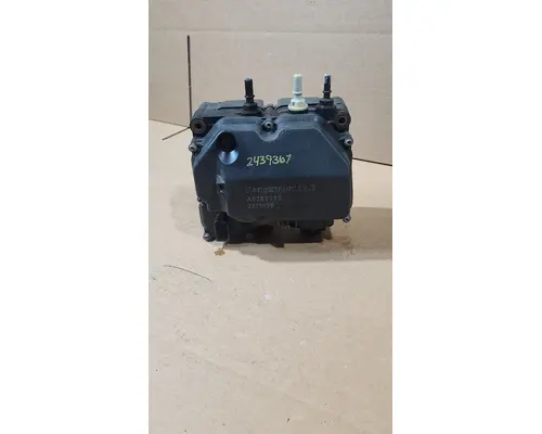 VOLVO VNL860 DEF Pump