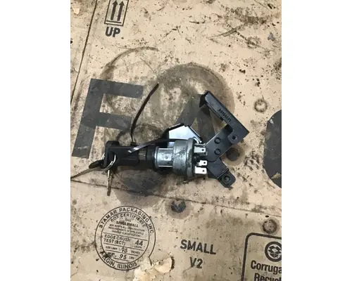 VOLVO VNL860 Engine  Power Switches