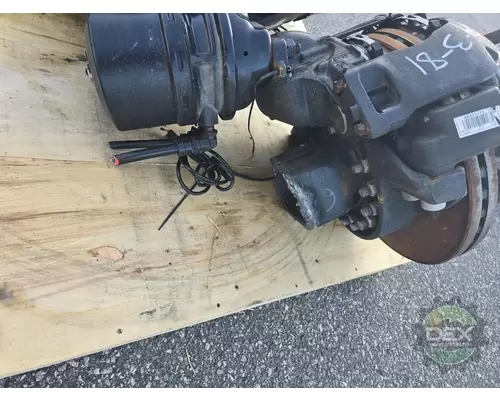 VOLVO VNL860 Hub