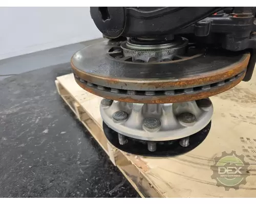 VOLVO VNL860 Hub