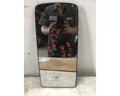 VOLVO VNL860 Mirror (Side View)