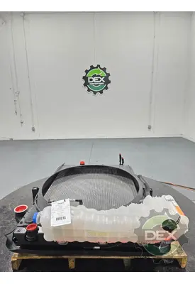 VOLVO VNL860 Radiator